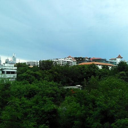 Samal Guesthouse Pattaya Εξωτερικό φωτογραφία