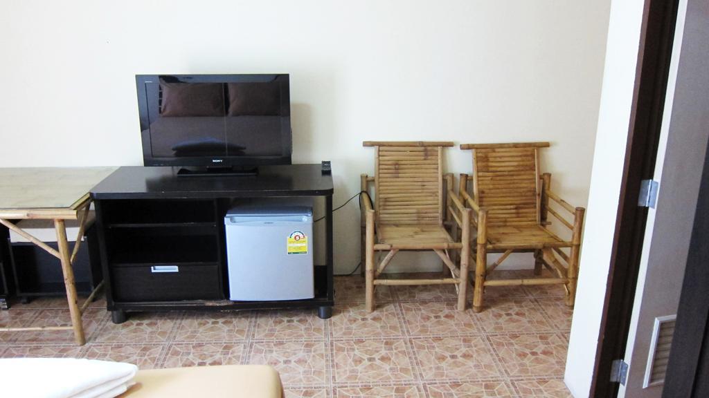 Samal Guesthouse Pattaya Εξωτερικό φωτογραφία