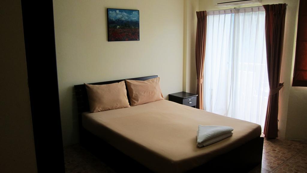 Samal Guesthouse Pattaya Εξωτερικό φωτογραφία