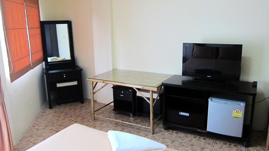 Samal Guesthouse Pattaya Εξωτερικό φωτογραφία