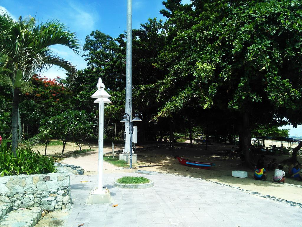 Samal Guesthouse Pattaya Εξωτερικό φωτογραφία