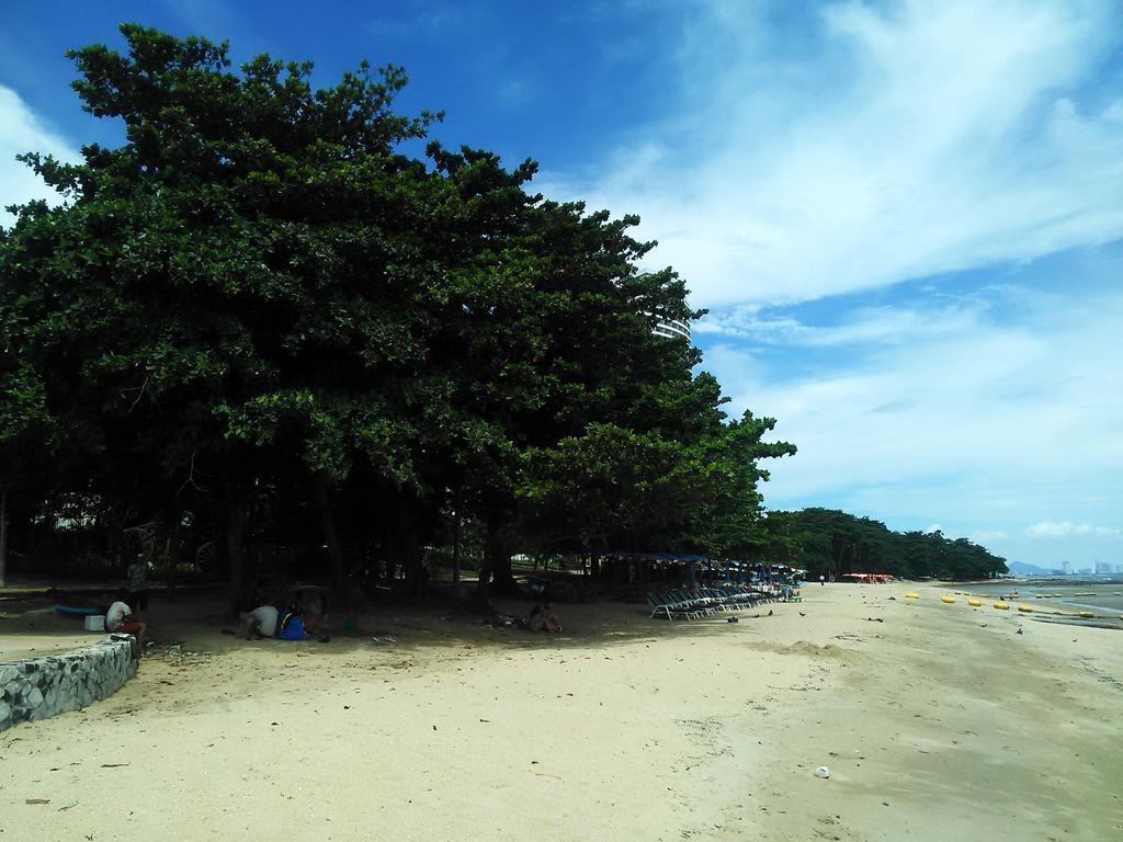 Samal Guesthouse Pattaya Εξωτερικό φωτογραφία